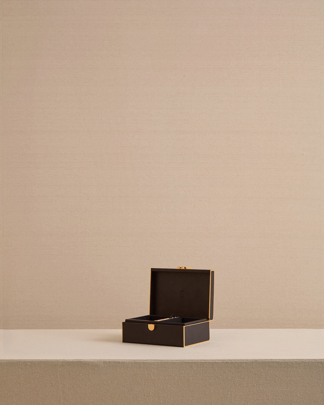 Bridge Box in Black