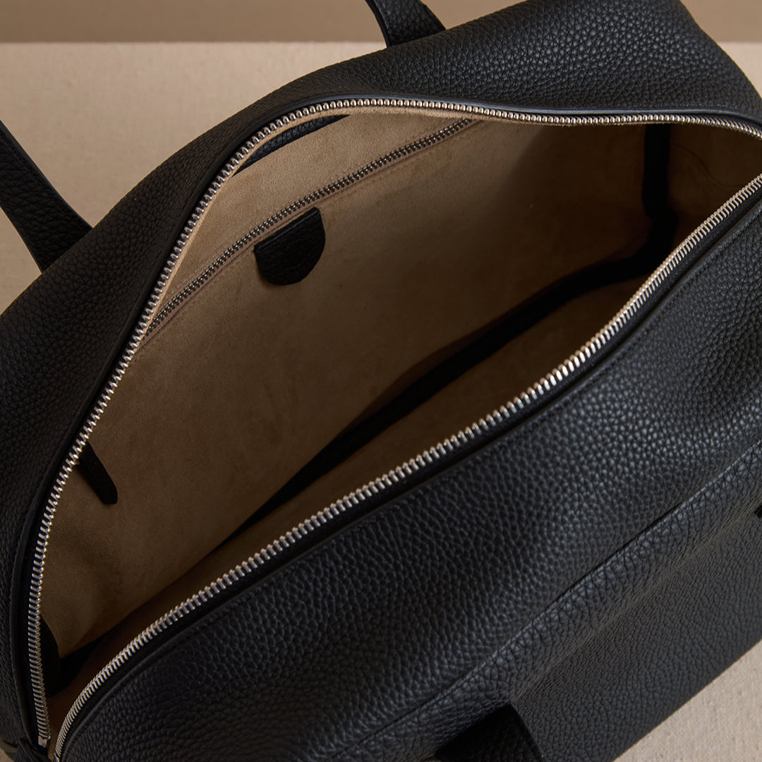Archer 32 in Tumbled Grain Black