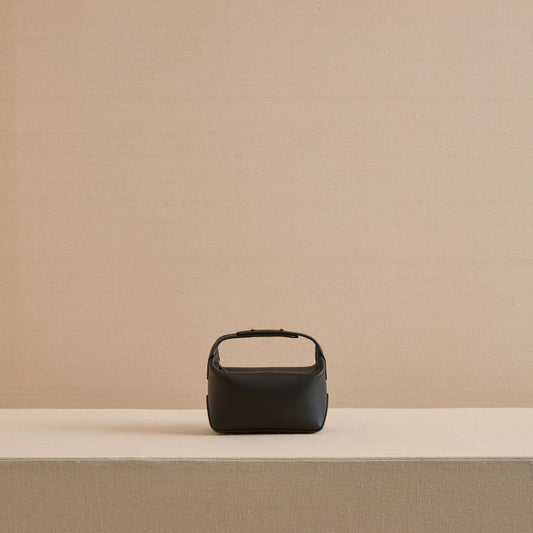 Mason 17 in Black