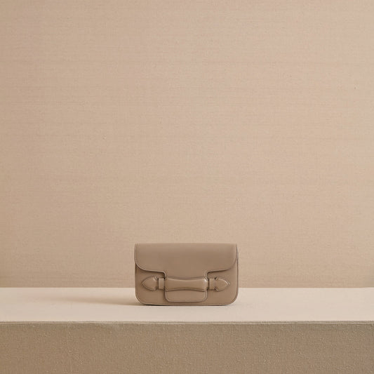 Romy Clutch in Mushroom