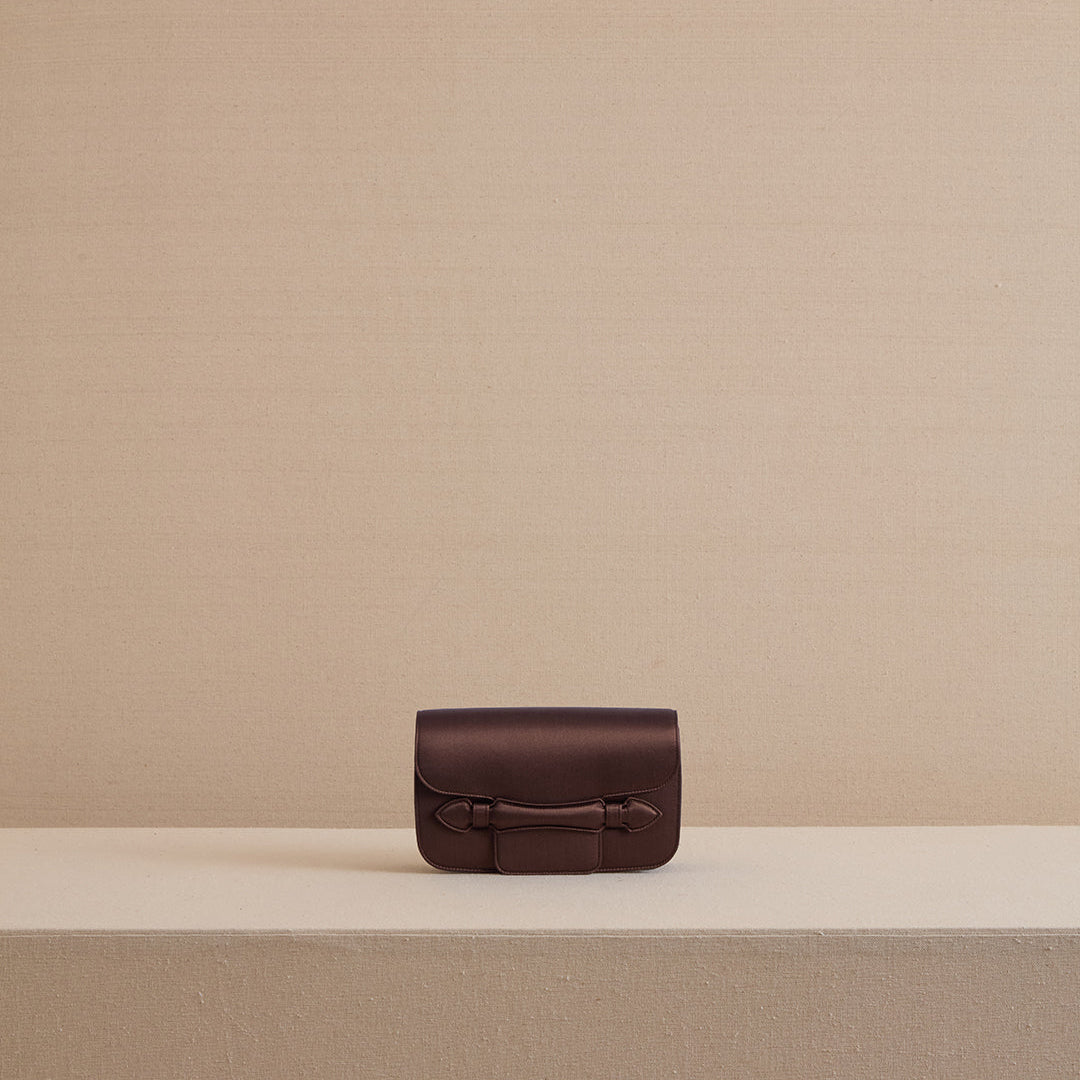 Romy Clutch in Chocolate – Mark Cross