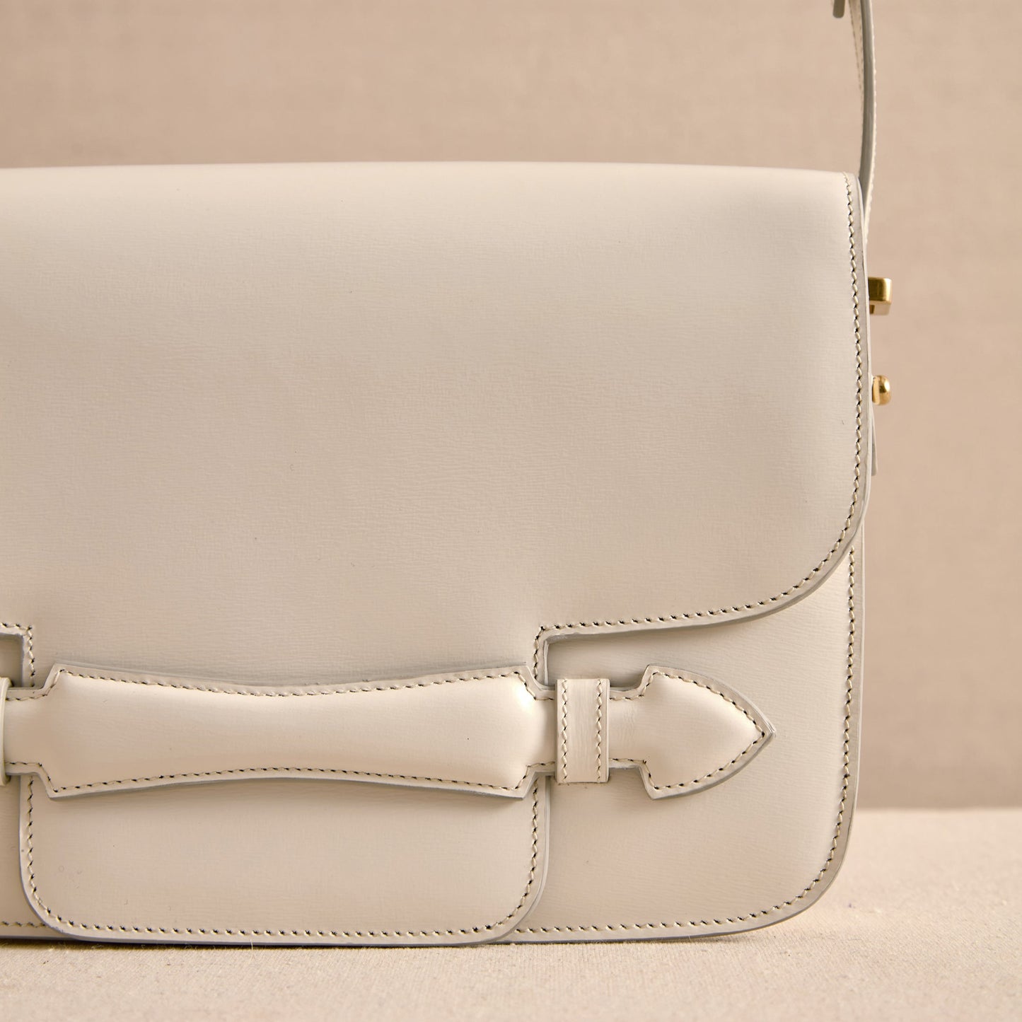 Romy 25 in Ivory