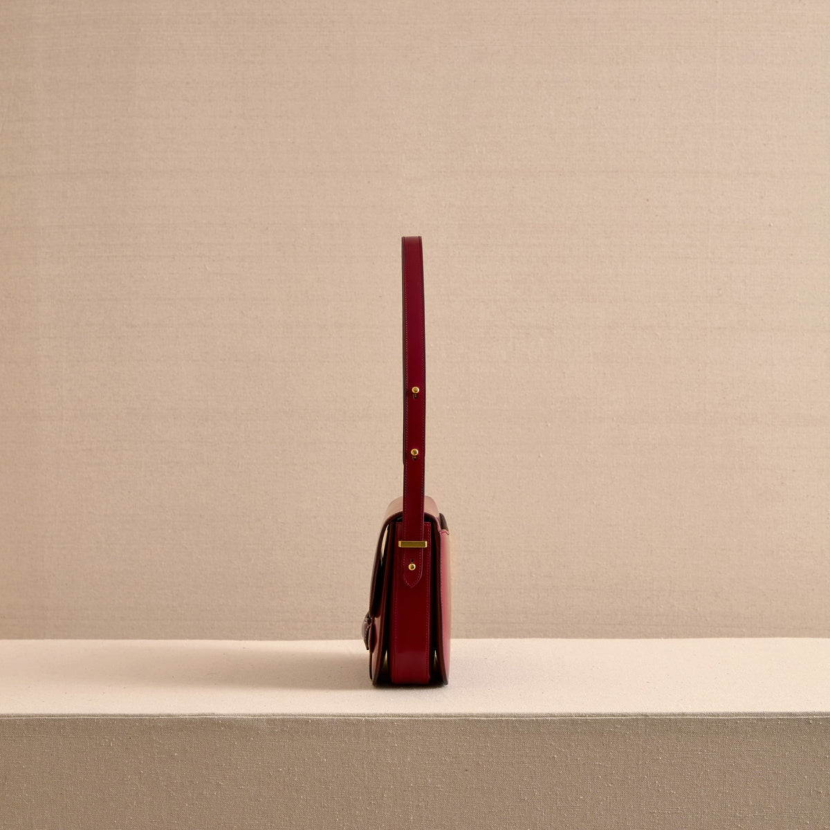 Romy 25 in Oxblood