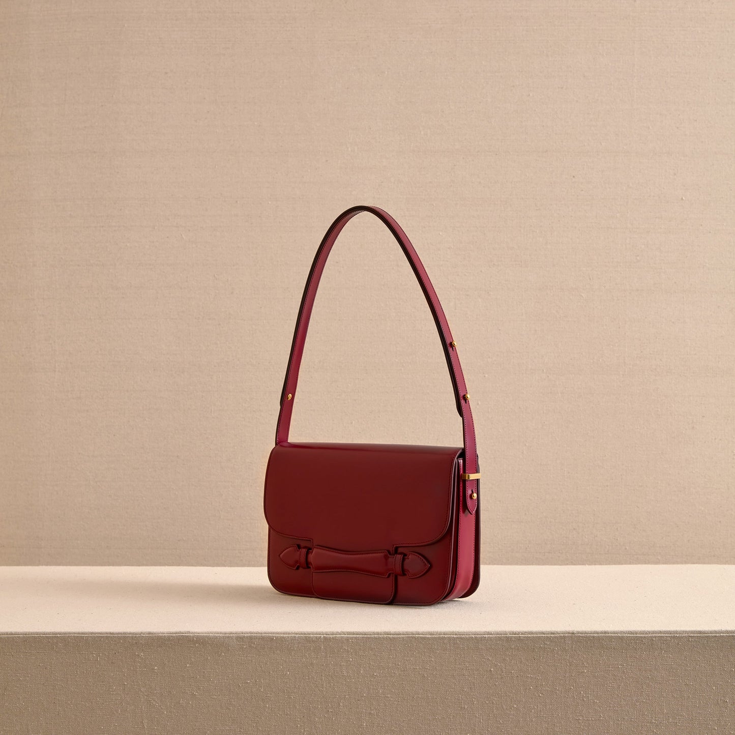 Romy 25 in Oxblood