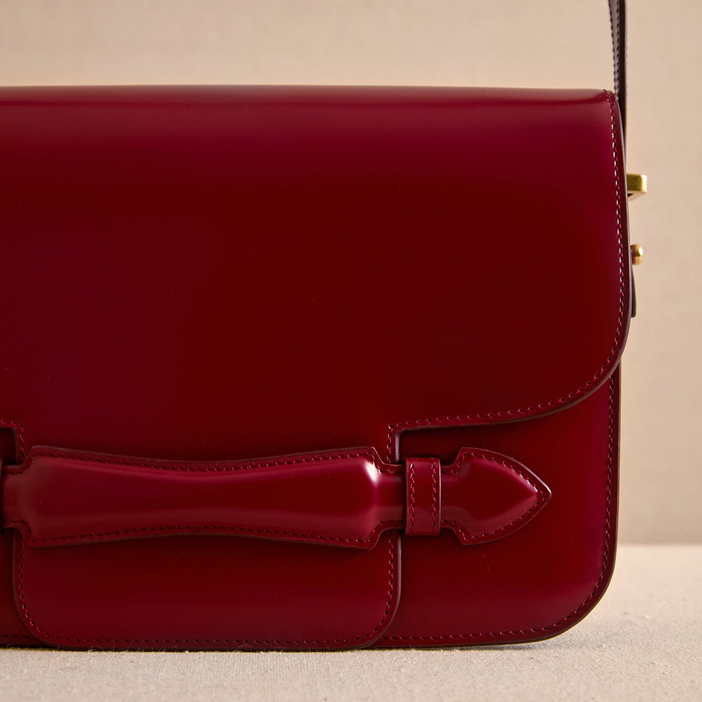 Romy 25 in Oxblood