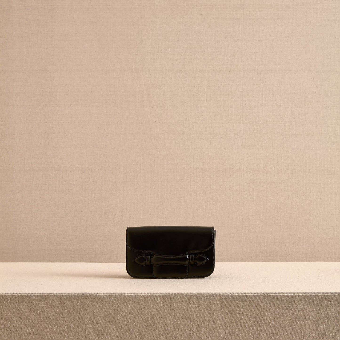 Romy Clutch in Black