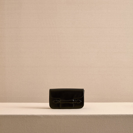 Romy Clutch in Black