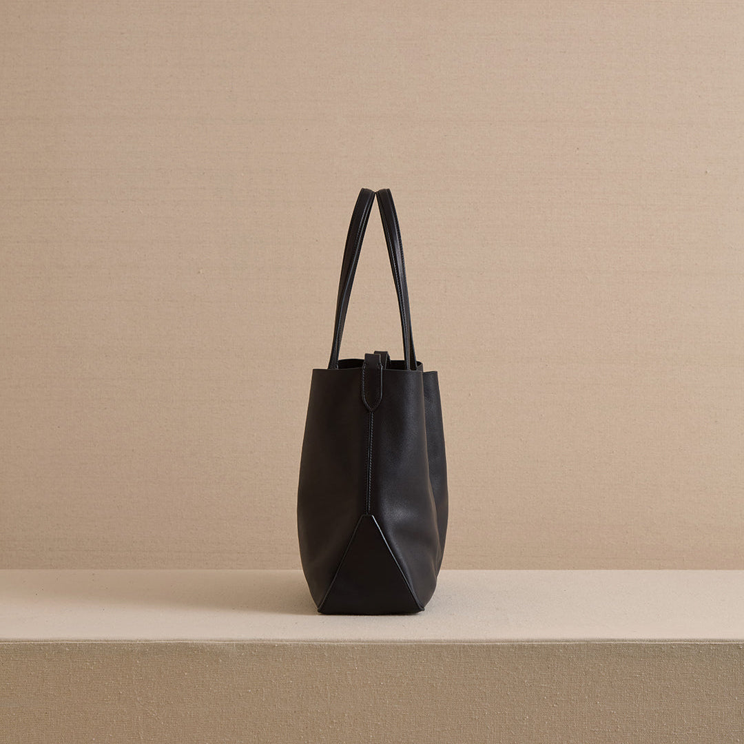Eleanor 30 in Black