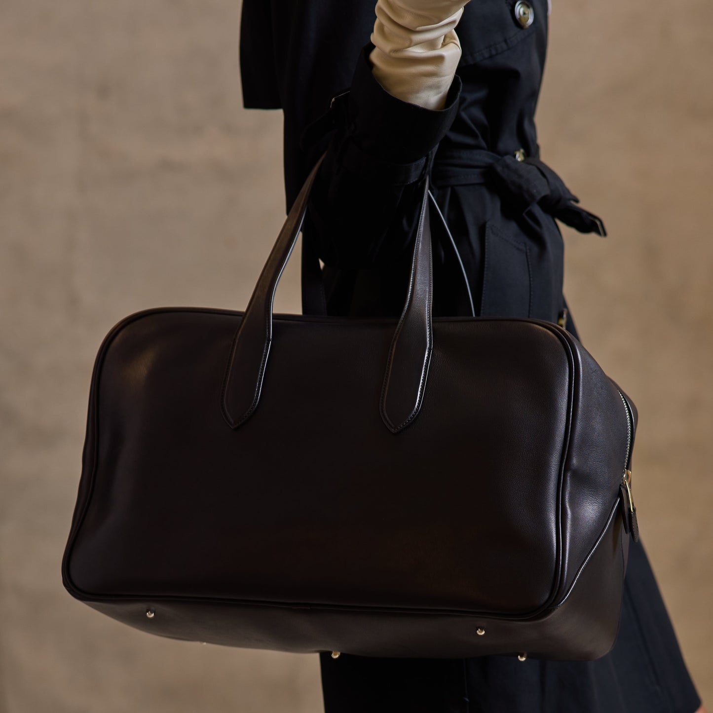 Archer 42 in Black