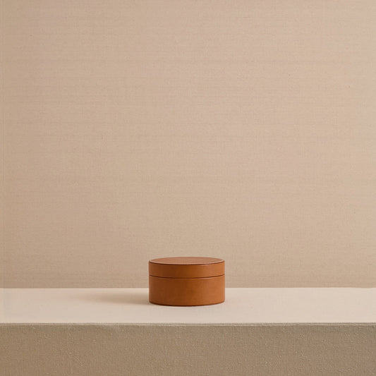 Round Box in Luggage