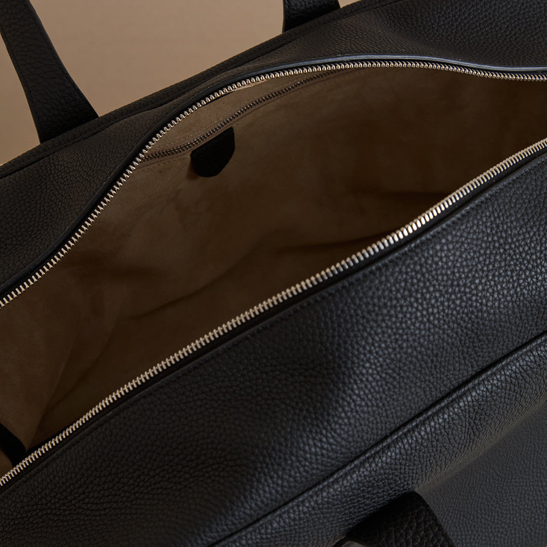 Archer 42 in Tumbled Grain Black