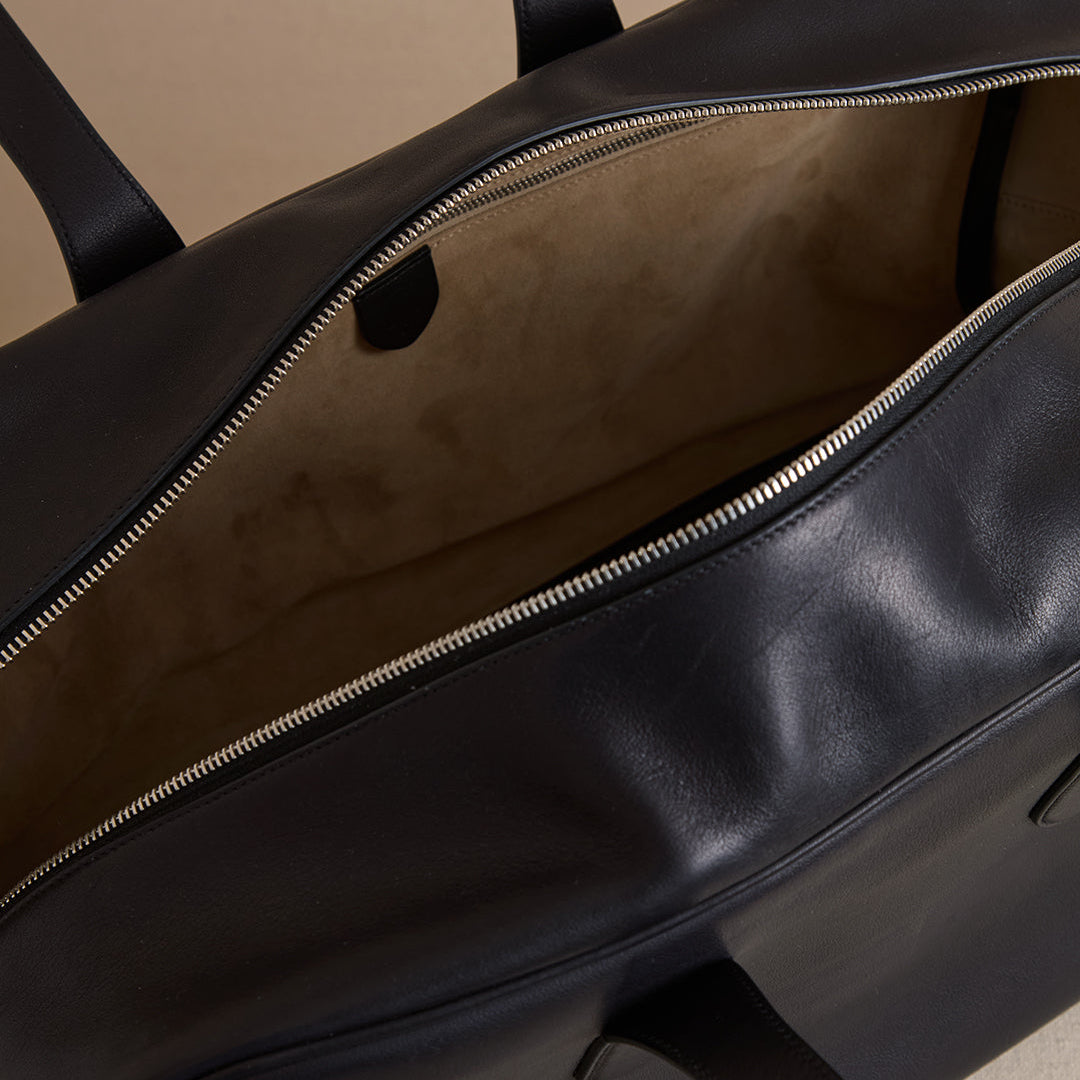 Archer 42 in Supple Soft Black