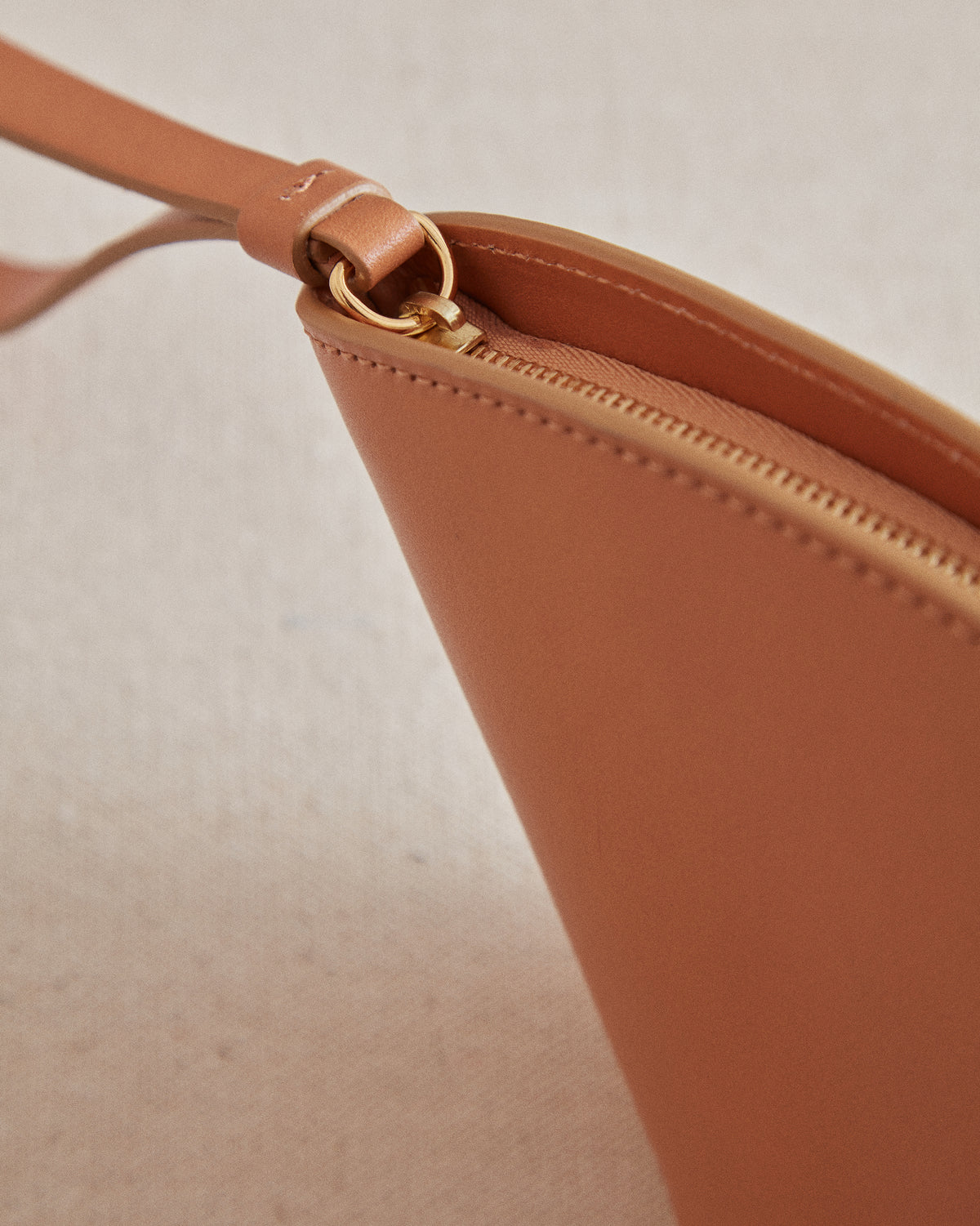 Arc Pouch