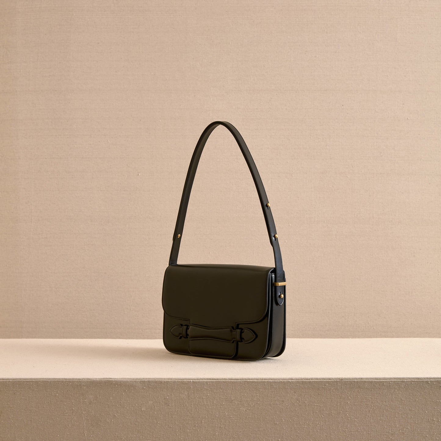Romy 25 in Black
