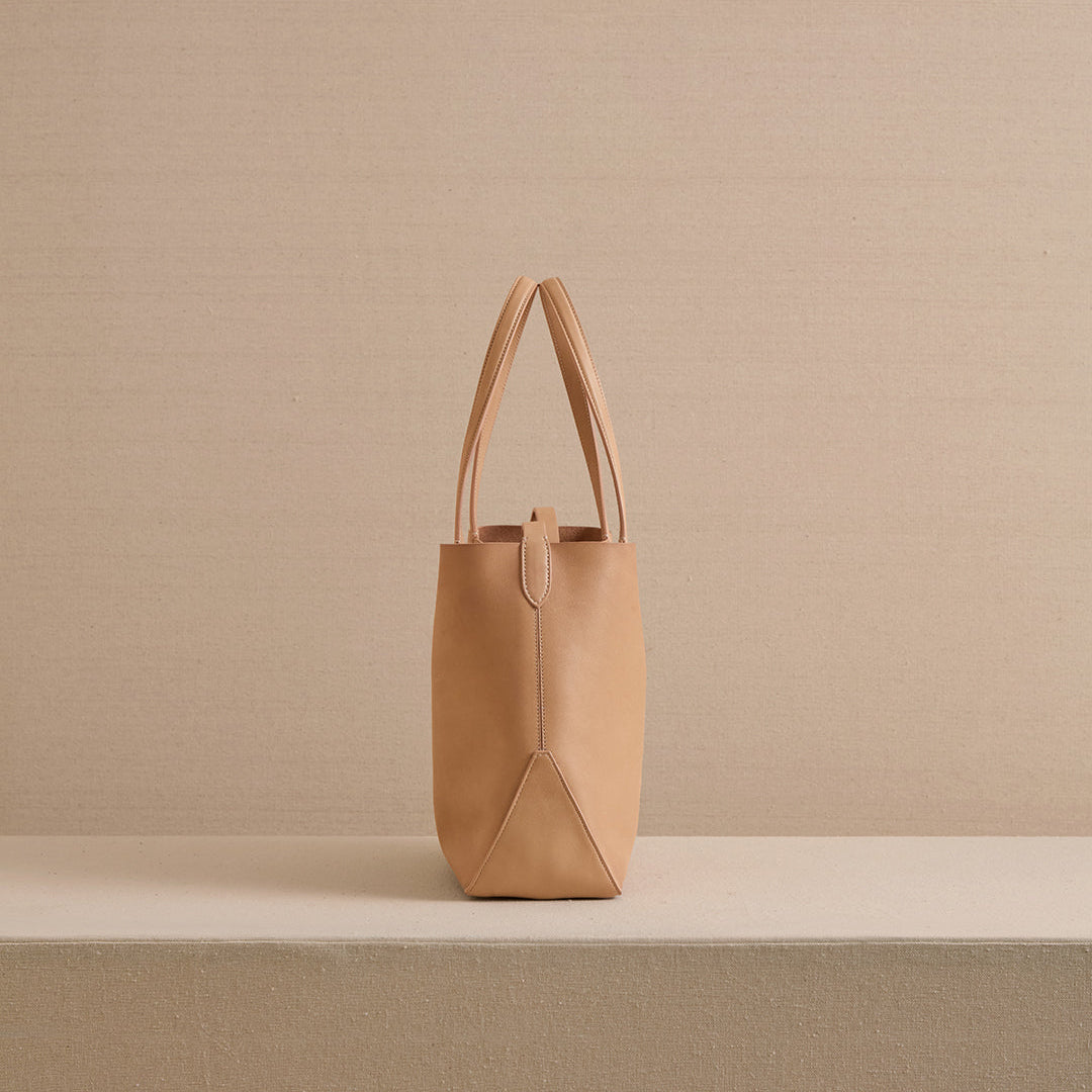Eleanor 30 in Natural