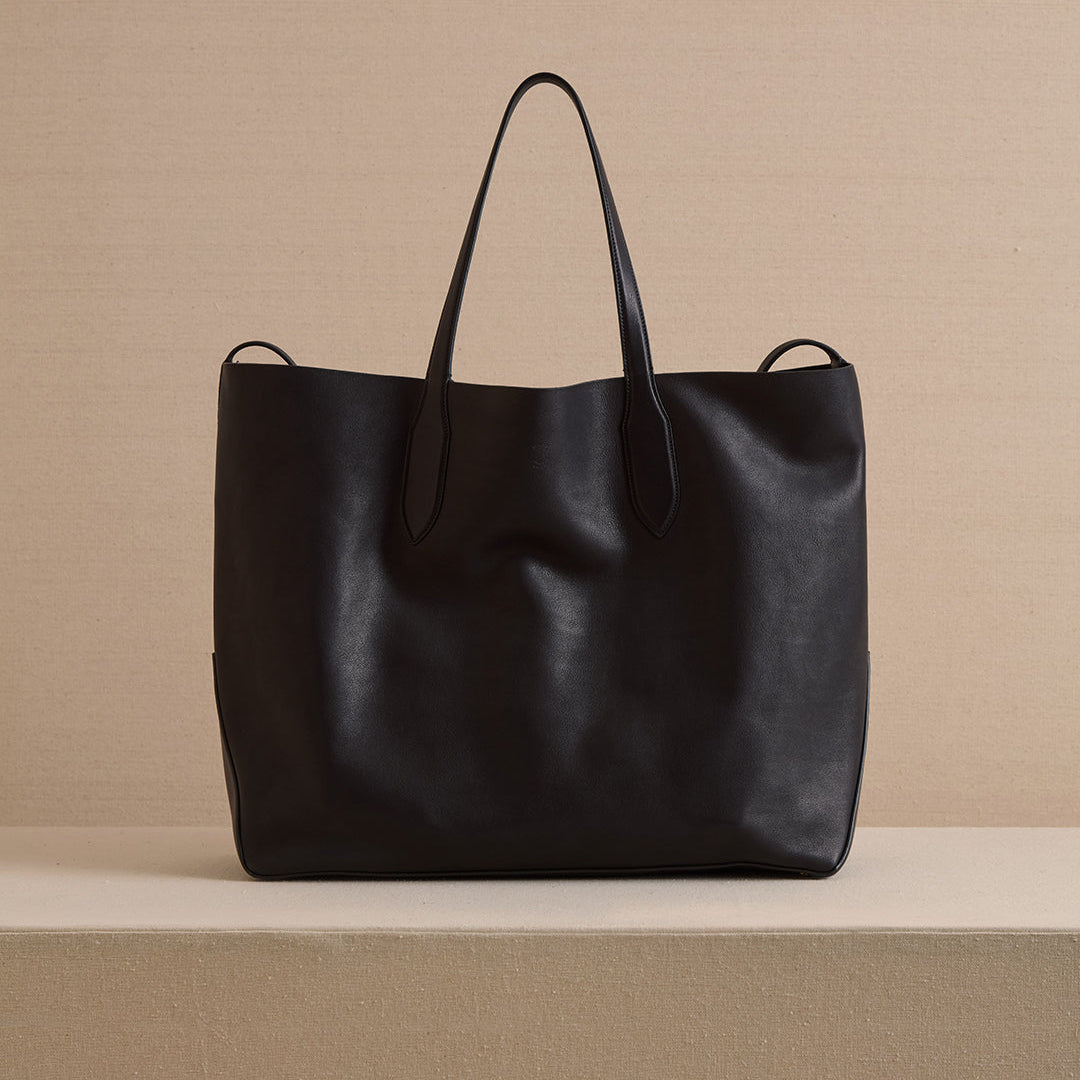 Eleanor 42 in Black