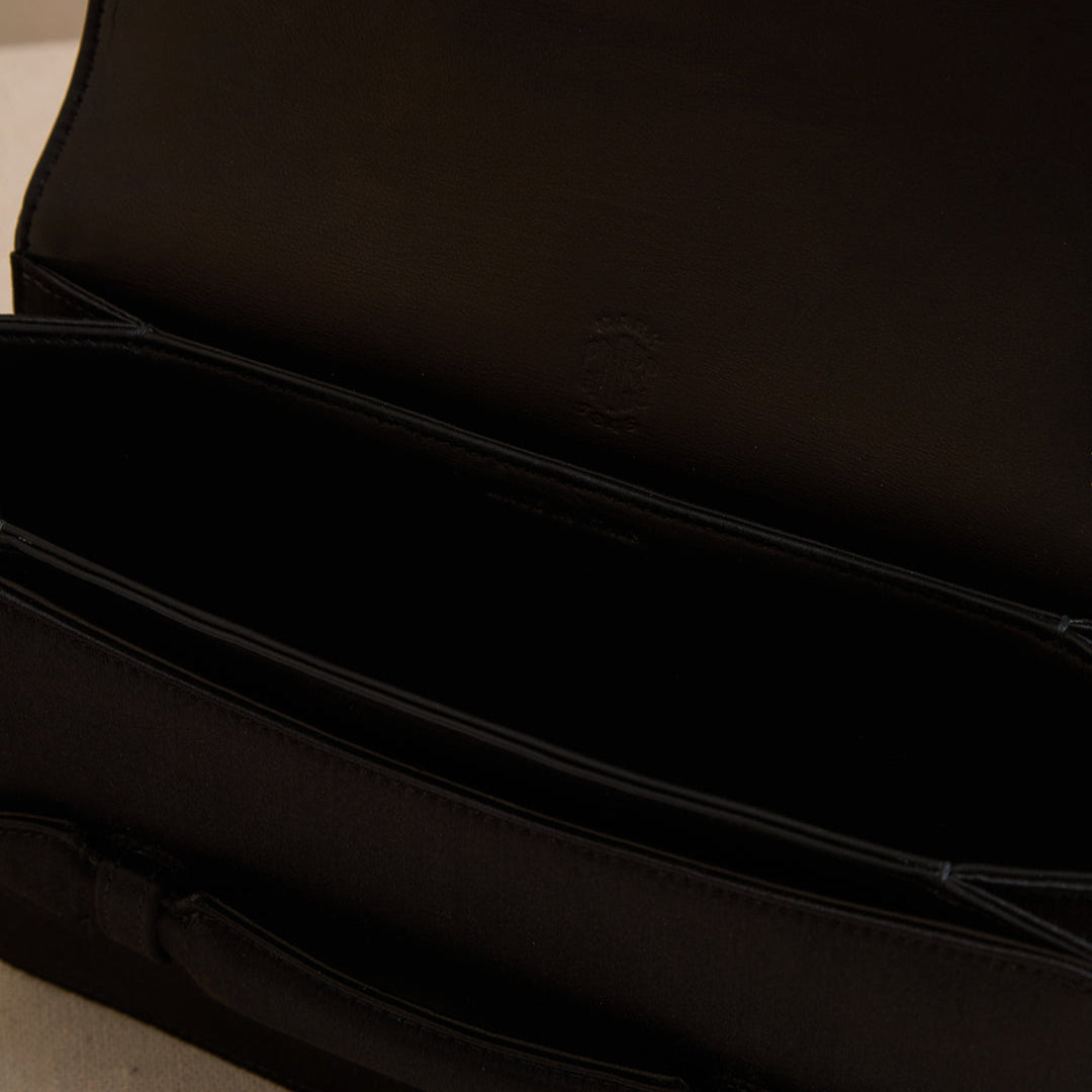 Romy Clutch in Black