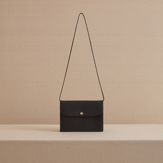 Skip Pouch in Black