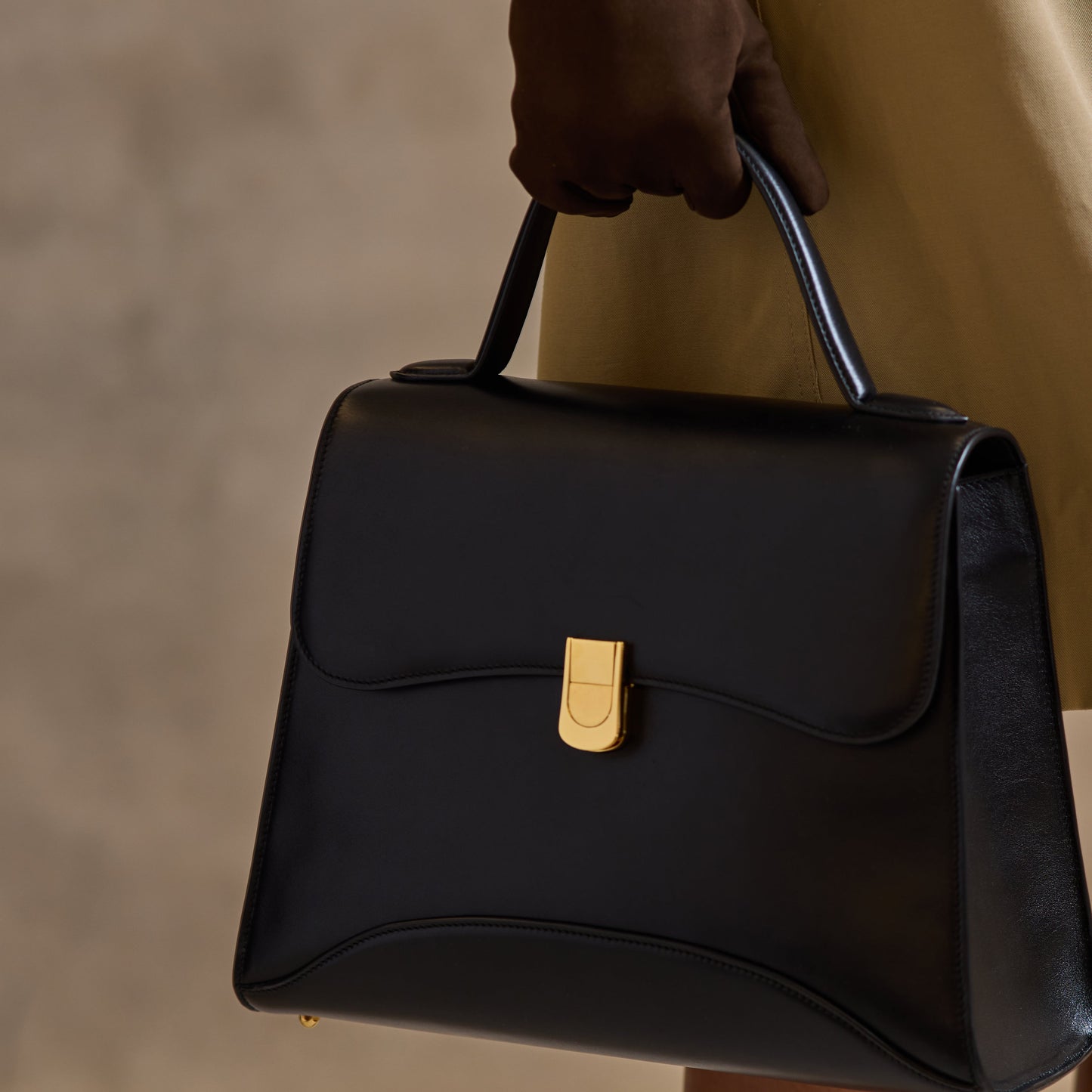 Madeline 30 in Black