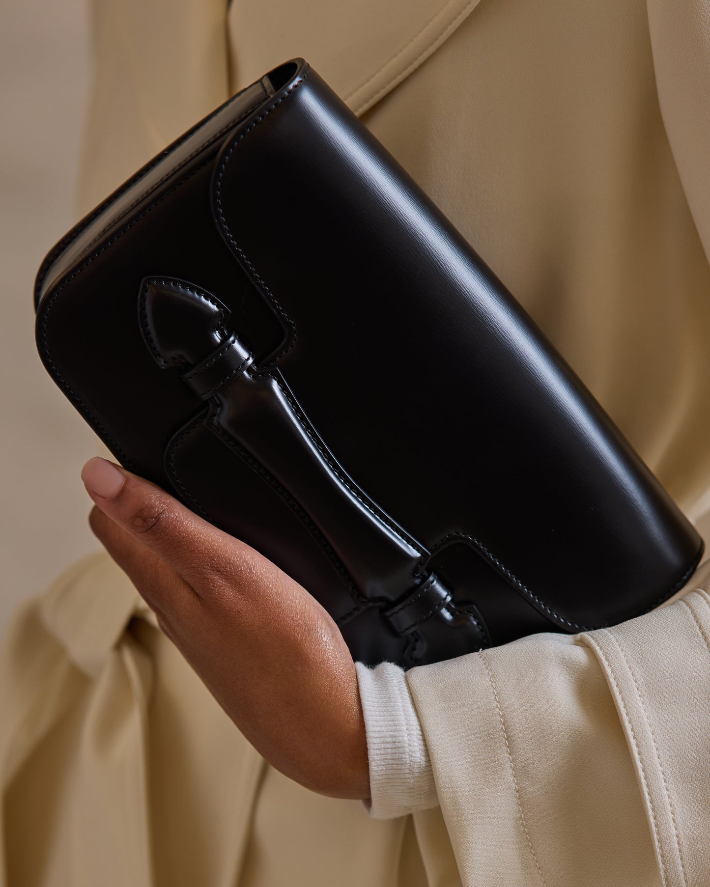 Romy Clutch in Black